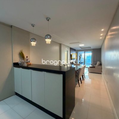 Apartamento com 119m², 3 quartos (sendo 3 suítes), 2 garagens, no bairro Nossa Senhora do Rosário em São José