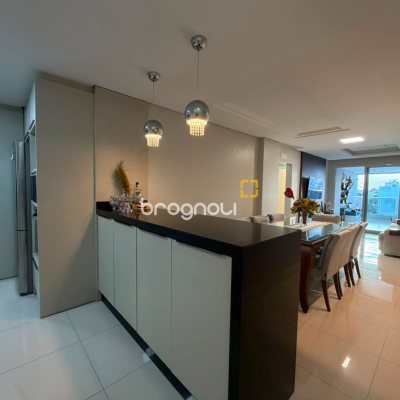 Apartamento com 119m², 3 quartos (sendo 3 suítes), 2 garagens, no bairro Nossa Senhora do Rosário em São José