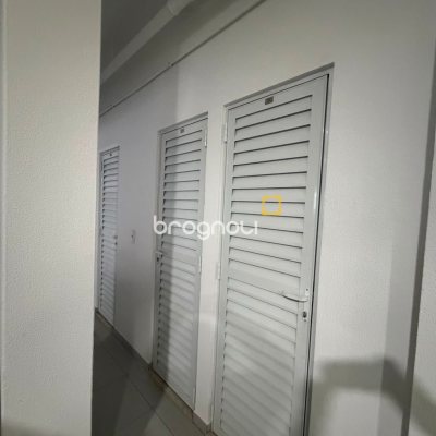 Apartamento com 119m², 3 quartos (sendo 3 suítes), 2 garagens, no bairro Nossa Senhora do Rosário em São José