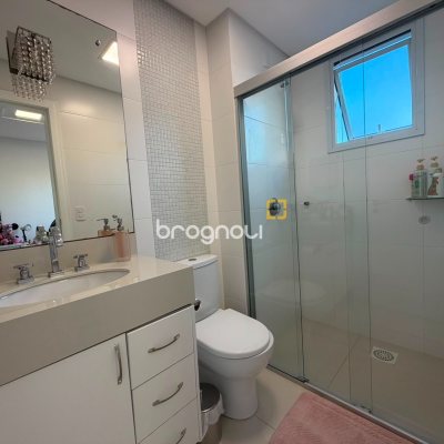 Apartamento com 119m², 3 quartos (sendo 3 suítes), 2 garagens, no bairro Nossa Senhora do Rosário em São José