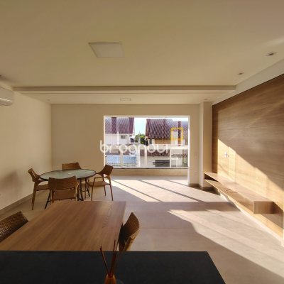Apartamento com 90m², 2 quartos (sendo 2 suítes), 1 garagem, no bairro Cachoeira do Bom Jesus em Florianópolis