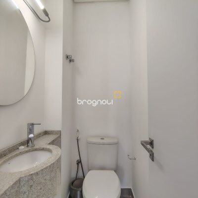 Apartamento com 90m², 2 quartos (sendo 2 suítes), 1 garagem, no bairro Cachoeira do Bom Jesus em Florianópolis