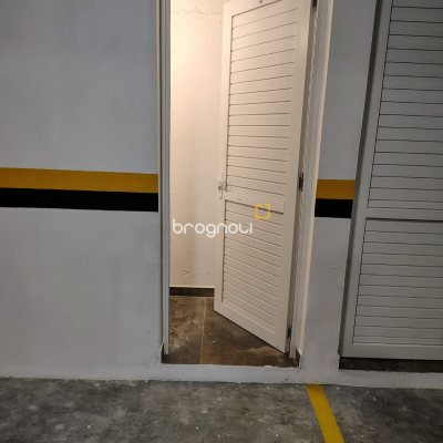 Apartamento com 90m², 2 quartos (sendo 2 suítes), 1 garagem, no bairro Cachoeira do Bom Jesus em Florianópolis