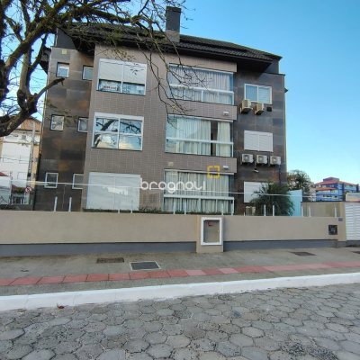 Apartamento com 90m², 2 quartos (sendo 2 suítes), 1 garagem, no bairro Cachoeira do Bom Jesus em Florianópolis