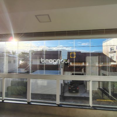 Apartamento com 90m², 2 quartos (sendo 2 suítes), 1 garagem, no bairro Cachoeira do Bom Jesus em Florianópolis