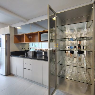 Apartamento com 90m², 2 quartos (sendo 2 suítes), 1 garagem, no bairro Cachoeira do Bom Jesus em Florianópolis