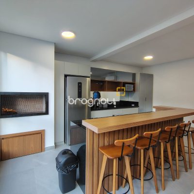 Apartamento com 90m², 2 quartos (sendo 2 suítes), 1 garagem, no bairro Cachoeira do Bom Jesus em Florianópolis