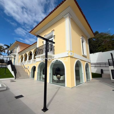 Apartamento com 59m², 2 quartos (sendo 1 suíte), 1 garagem, no bairro Coqueiros em Florianópolis