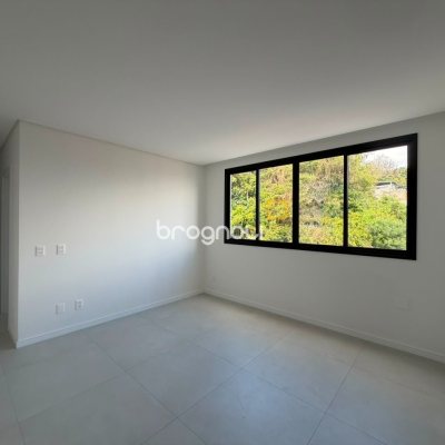 Apartamento com 59m², 2 quartos (sendo 1 suíte), 1 garagem, no bairro Coqueiros em Florianópolis