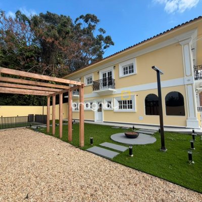 Apartamento com 59m², 2 quartos (sendo 1 suíte), 1 garagem, no bairro Coqueiros em Florianópolis