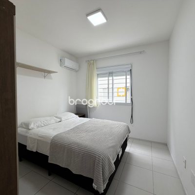 Apartamento com 66m², 2 quartos (sendo 1 suíte), 1 garagem, no bairro Canasvieiras em Florianópolis