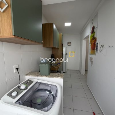 Apartamento com 66m², 2 quartos (sendo 1 suíte), 1 garagem, no bairro Canasvieiras em Florianópolis