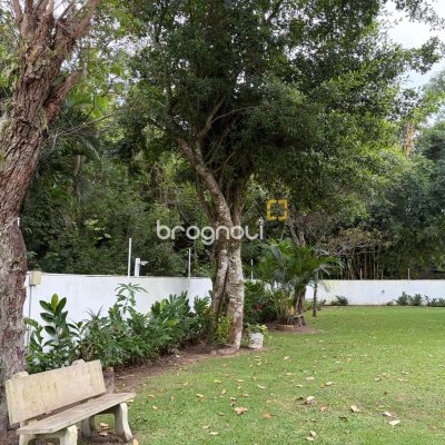 Apartamento com 66m², 2 quartos (sendo 1 suíte), 1 garagem, no bairro Canasvieiras em Florianópolis