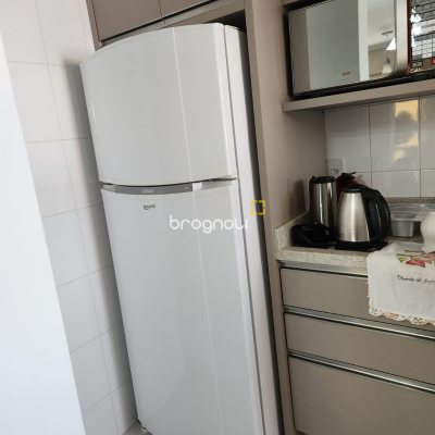 Apartamento com 71m², 2 quartos (sendo 1 suíte), 1 garagem, no bairro Cachoeira do Bom Jesus em Florianópolis