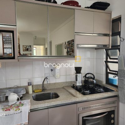 Apartamento com 71m², 2 quartos (sendo 1 suíte), 1 garagem, no bairro Cachoeira do Bom Jesus em Florianópolis