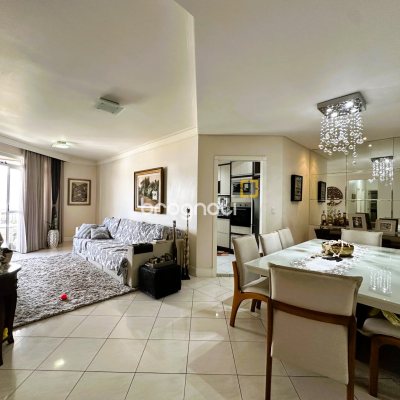 Apartamento com 108m², 3 quartos (sendo 1 suíte), 1 garagem, no bairro Kobrasol em São José