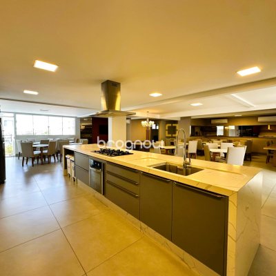 Apartamento com 108m², 3 quartos (sendo 1 suíte), 1 garagem, no bairro Kobrasol em São José