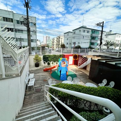 Apartamento com 108m², 3 quartos (sendo 1 suíte), 1 garagem, no bairro Kobrasol em São José
