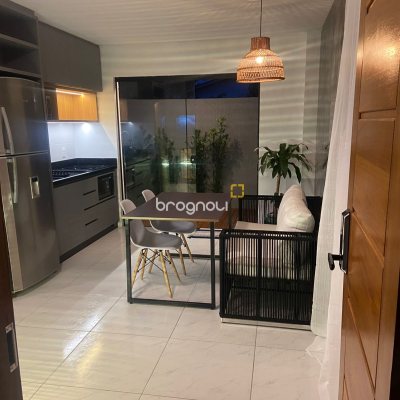 Apartamento com 62m², 2 quartos, 1 garagem, no bairro Campeche em Florianópolis