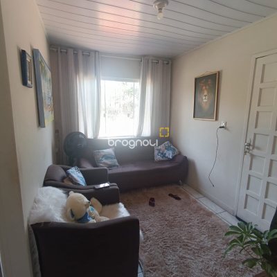 Casa com 141m², 4 quartos, 6 garagens, no bairro Tapera da Base em Florianópolis