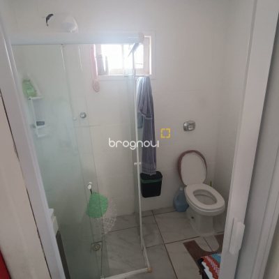 Casa com 141m², 4 quartos, 6 garagens, no bairro Tapera da Base em Florianópolis