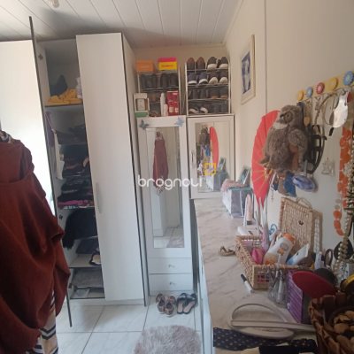 Casa com 141m², 4 quartos, 6 garagens, no bairro Tapera da Base em Florianópolis