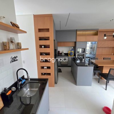 Casa de Condomínio com 184m², 3 quartos (sendo 2 suítes), 2 garagens, no bairro Beira Rio em Biguaçu