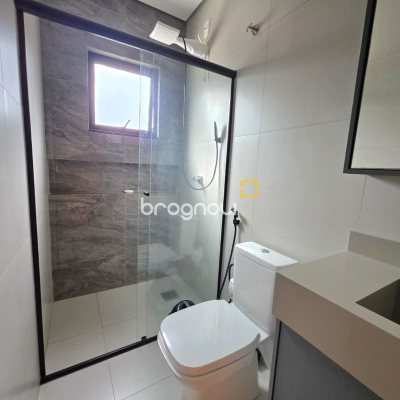 Casa de Condomínio com 184m², 3 quartos (sendo 2 suítes), 2 garagens, no bairro Beira Rio em Biguaçu