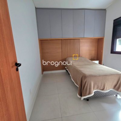 Casa de Condomínio com 184m², 3 quartos (sendo 2 suítes), 2 garagens, no bairro Beira Rio em Biguaçu