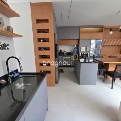Casa de Condomínio com 184m², 3 quartos (sendo 2 suítes), 2 garagens, no bairro Beira Rio em Biguaçu