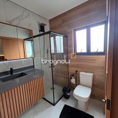 Casa de Condomínio com 184m², 3 quartos (sendo 2 suítes), 2 garagens, no bairro Beira Rio em Biguaçu
