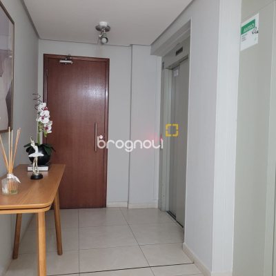 Apartamento com 73m², 3 quartos (sendo 1 suíte), 1 garagem, no bairro Pagani em Palhoça