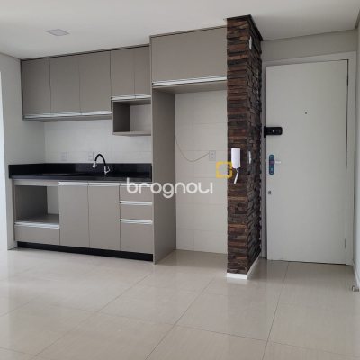 Apartamento com 73m², 3 quartos (sendo 1 suíte), 1 garagem, no bairro Pagani em Palhoça