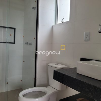 Apartamento com 73m², 3 quartos (sendo 1 suíte), 1 garagem, no bairro Pagani em Palhoça