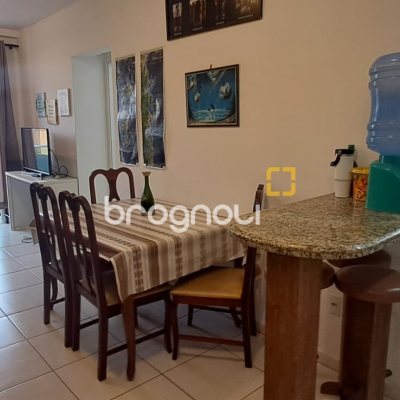 Apartamento com 72m², 3 quartos (sendo 1 suíte), 1 garagem, no bairro Canasvieiras em Florianópolis