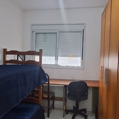 Apartamento com 72m², 3 quartos (sendo 1 suíte), 1 garagem, no bairro Canasvieiras em Florianópolis