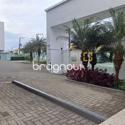 Apartamento com 72m², 3 quartos (sendo 1 suíte), 1 garagem, no bairro Canasvieiras em Florianópolis
