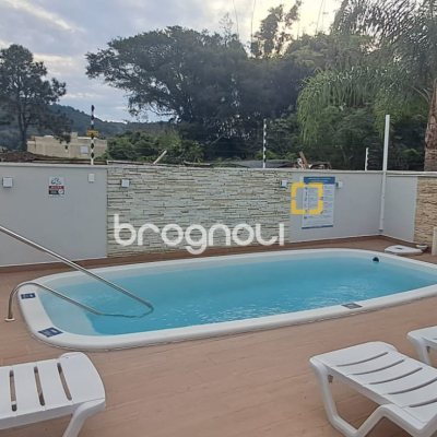 Apartamento com 72m², 3 quartos (sendo 1 suíte), 1 garagem, no bairro Canasvieiras em Florianópolis