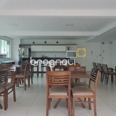 Apartamento com 72m², 3 quartos (sendo 1 suíte), 1 garagem, no bairro Canasvieiras em Florianópolis