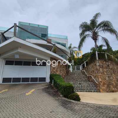 Loft com 68m², 1 quarto (sendo 1 suíte), 1 garagem, no bairro Canajurê em Florianópolis