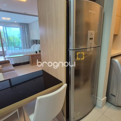 Loft com 68m², 1 quarto (sendo 1 suíte), 1 garagem, no bairro Canajurê em Florianópolis