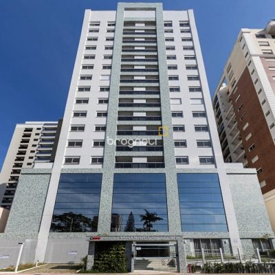 Apartamento com 66m², 2 quartos (sendo 1 suíte), 1 garagem, no bairro Kobrasol em São José