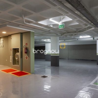 Apartamento com 66m², 2 quartos (sendo 1 suíte), 1 garagem, no bairro Kobrasol em São José