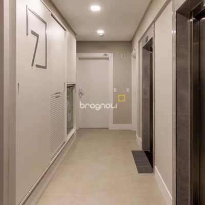 Apartamento com 66m², 2 quartos (sendo 1 suíte), 1 garagem, no bairro Kobrasol em São José