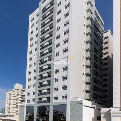 Apartamento com 66m², 2 quartos (sendo 1 suíte), 1 garagem, no bairro Kobrasol em São José