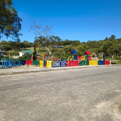 Terreno com 475m², no bairro Ratones em Florianópolis