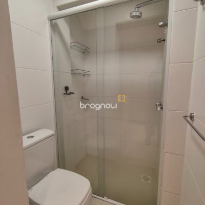 Cobertura com 113m², 3 quartos (sendo 2 suítes), 3 garagens, no bairro Coqueiros em Florianópolis