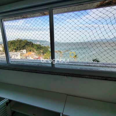 Cobertura com 113m², 3 quartos (sendo 2 suítes), 3 garagens, no bairro Coqueiros em Florianópolis