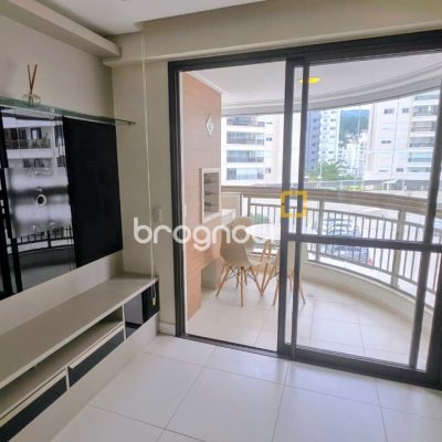 Apartamento com 82m², 3 quartos (sendo 1 suíte), 2 garagens, no bairro Itacorubi em Florianópolis