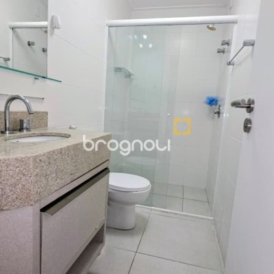 Apartamento com 82m², 3 quartos (sendo 1 suíte), 2 garagens, no bairro Itacorubi em Florianópolis